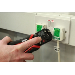 Autom. striptang met voltage detector.